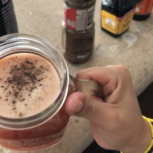 Recipe for Clamato / Ojo rojo (beer mix drink) in Mexico